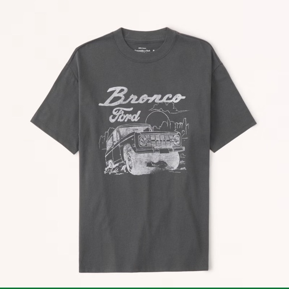 A& F Oversized Boyfriend Bronco Graphic Tee - Picture 1 of 5